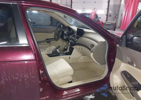 2008 Honda Accord 2.4 Lx-P z USA, uszkodzony, nr VIN 1HGCP26468A067630